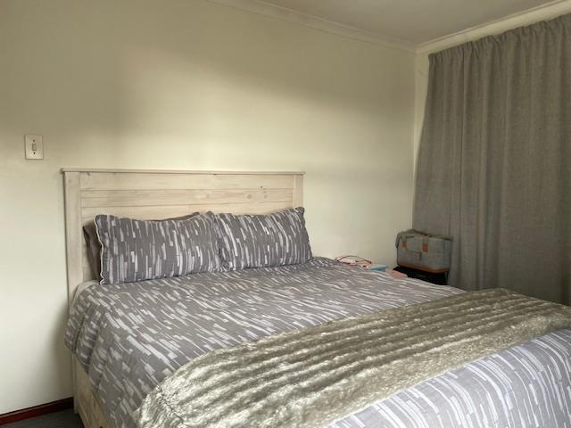 To Let 2 Bedroom Property for Rent in Green Point Western Cape